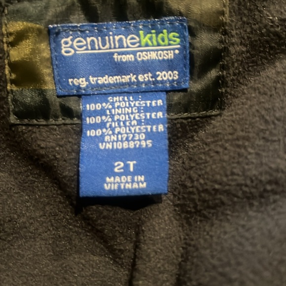 Oshkosh vest size 2T - Picture 4 of 5